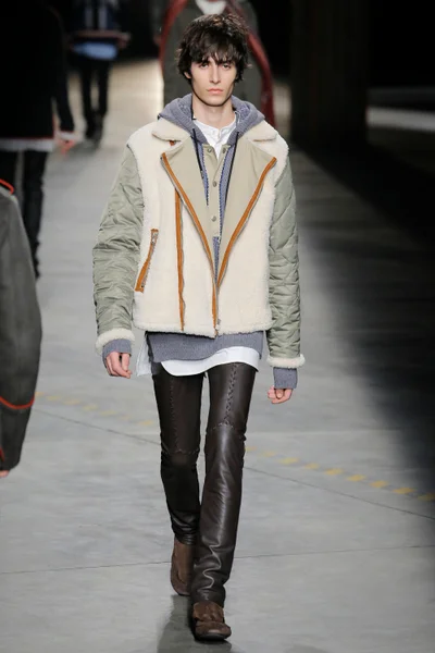 Look 38